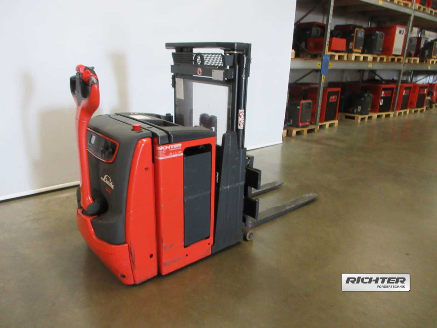 Heftruck gebruikt LINDE L06AC HANDSEMI HOCHHUBWAGENDEICHSEL (13065500)