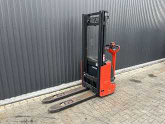 Heftruck gebruikt LINDE L12 ELEKTRO HOCHHUBWAGENDEICHSEL (13074883) backdrop