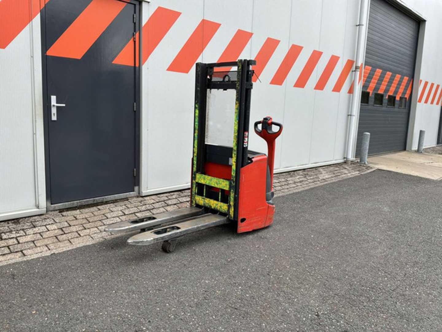 Heftruck gebruikt LINDE L12i ELEKTRO HOCHHUBWAGENDEICHSEL (13063907)