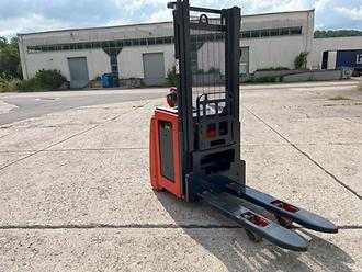 Heftruck gebruikt LINDE L14i LiION ELEKTRO HOCHHUBWAGENDEICHSEL (12966138) backdrop