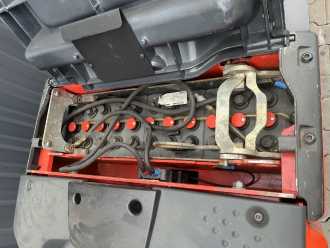 Heftruck gebruikt LINDE P30C ELEKTRO SCHLEPPER (13009621)