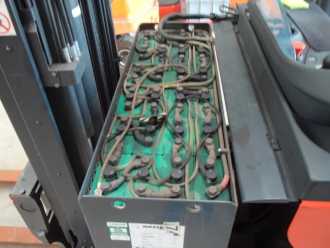 Heftruck gebruikt LINDE R 14 - 01 ELEKTRO SCHUBMASTSTAPLER (13055887)
