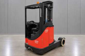 Heftruck gebruikt LINDE R 20 G - 12 /58700/ ELEKTRO SCHUBMASTSTAPLER (13075035) backdrop