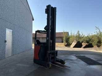 Heftruck gebruikt LINDE R14HD-01 ELEKTRO DREIRADFRONTSTAPLER (13063371)