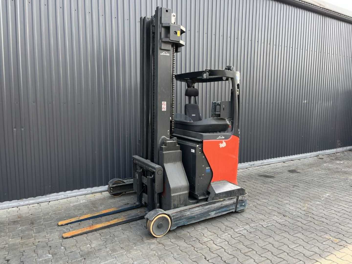 Heftruck gebruikt LINDE R14HD-01 ELEKTRO SCHUBMASTSTAPLER (13072650)