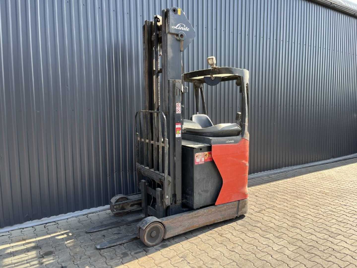 Heftruck gebruikt LINDE R14N-01 ELEKTRO SCHUBMASTSTAPLER (13068312)
