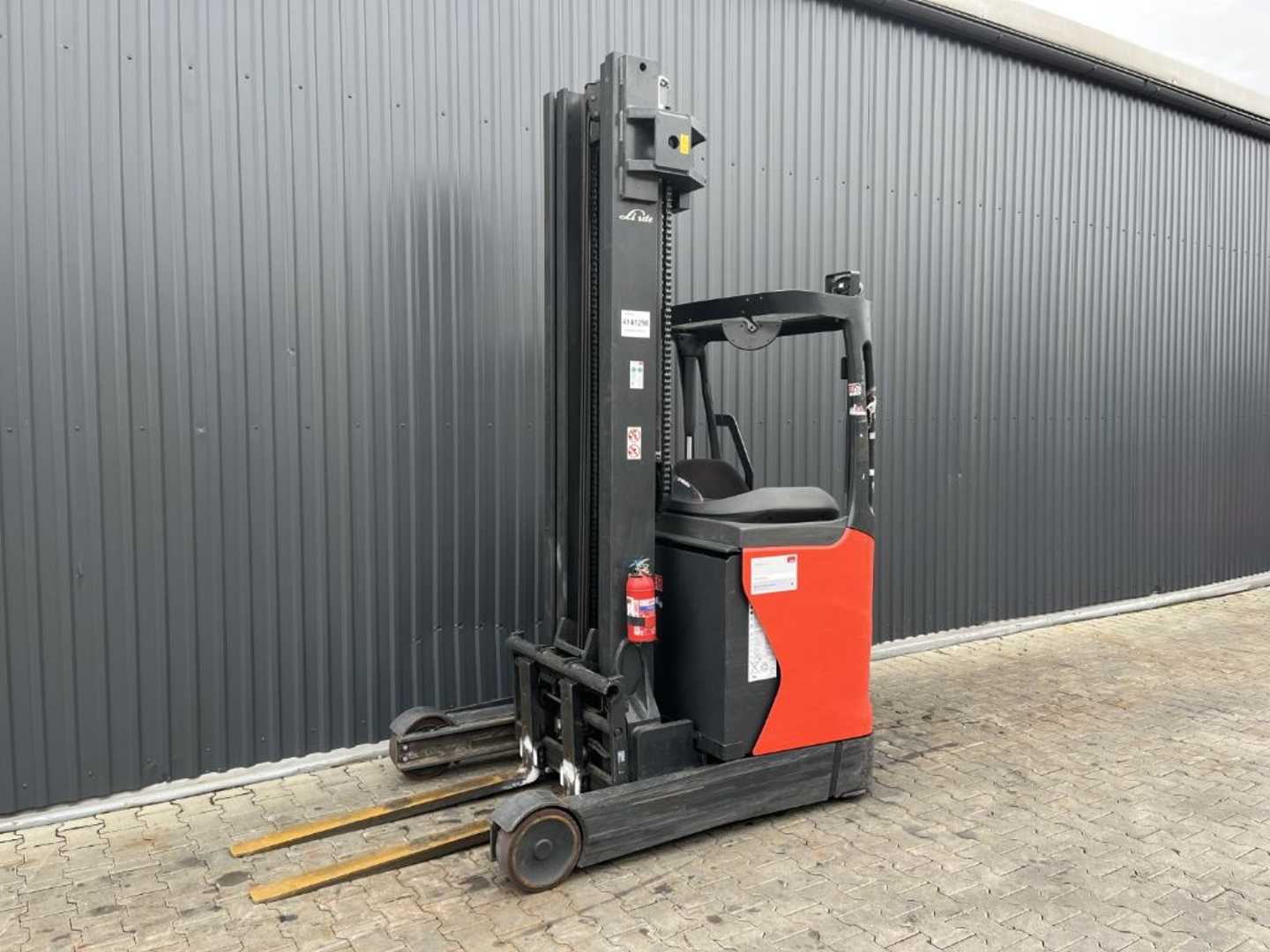 Heftruck gebruikt LINDE R16HD-01 ELEKTRO SCHUBMASTSTAPLER (13067163)