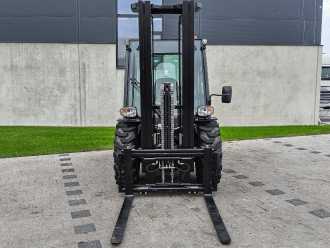 Heftruck gebruikt MANITOU MC 30-4 DIESEL GELAENDESTAPLER (12947652)