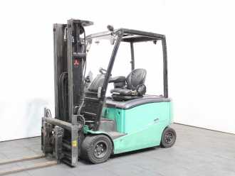 Heftruck gebruikt MITSUBISHI FB 20 PN ELEKTRO DREIRADFRONTSTAPLER (13059457) backdrop