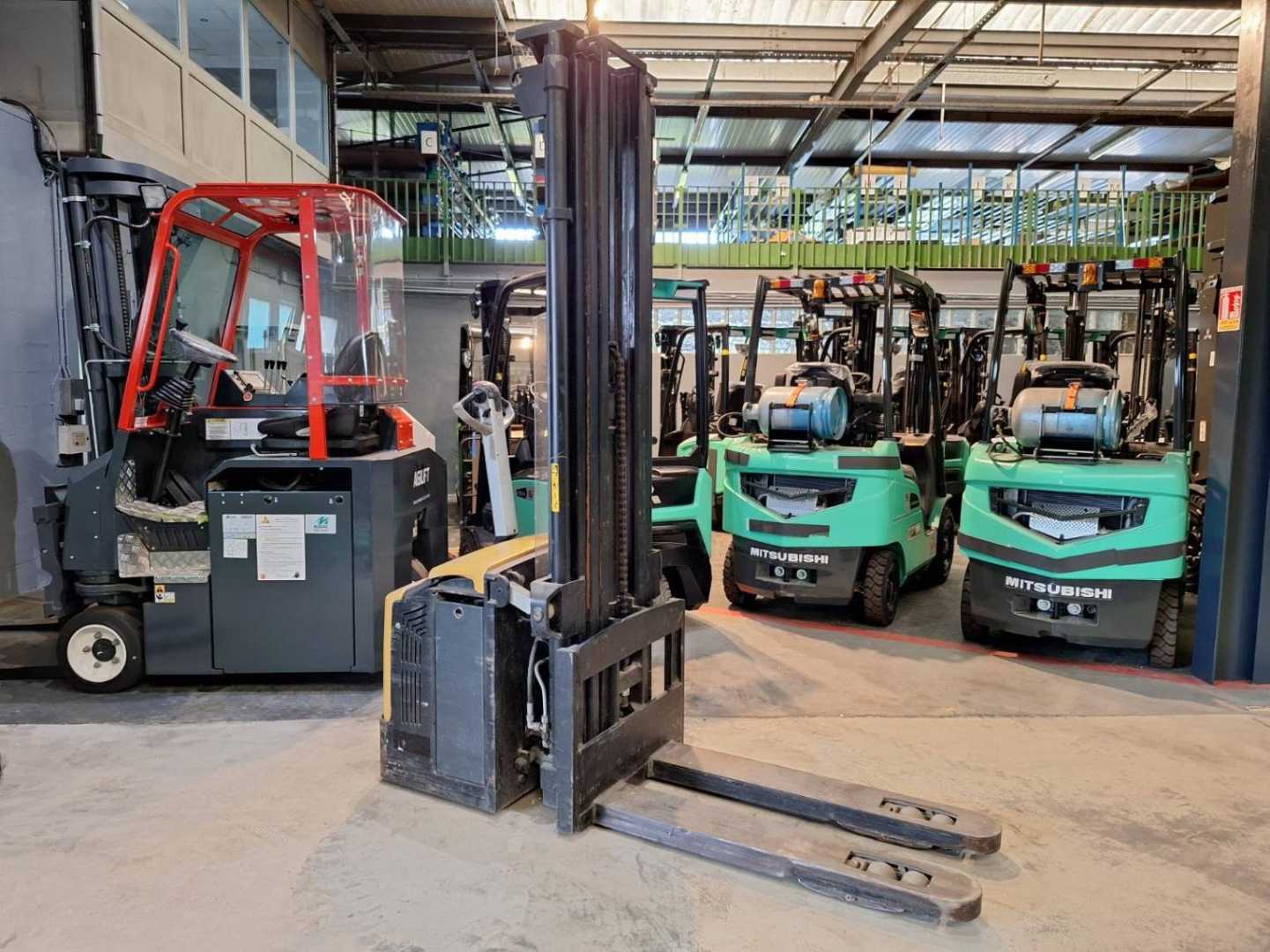 Heftruck gebruikt MITSUBISHI SBP16N2I ELEKTRO HOCHHUBWAGENDEICHSEL (12905798)