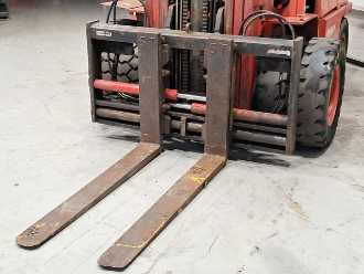 Heftruck gebruikt NISSAN D2ZWGF03A40U DIESEL VIERRADFRONTSTAPLER (13074793)