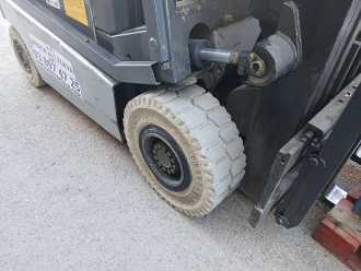 Heftruck gebruikt NISSAN Q02L20CU CARRETILLA ELEVADORA ELECTRICA 2000 KG ELEKTRO VIERRADFRONTSTAPLER (13006612)