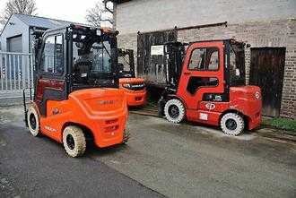 Heftruck gebruikt NOBLELIFT FE4P25Q ELEKTRO VIERRADFRONTSTAPLER (13010607)