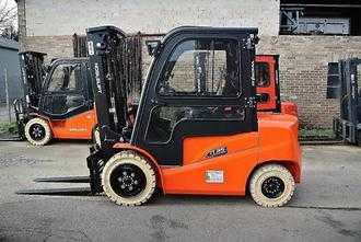 Heftruck gebruikt NOBLELIFT FE4P35Q ELEKTRO VIERRADFRONTSTAPLER (13010615)