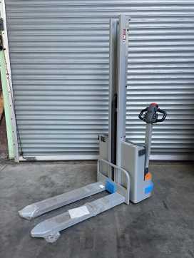 Heftruck gebruikt STILL ECV10C ELEKTRO HOCHHUBWAGENDEICHSEL (13050973) backdrop
