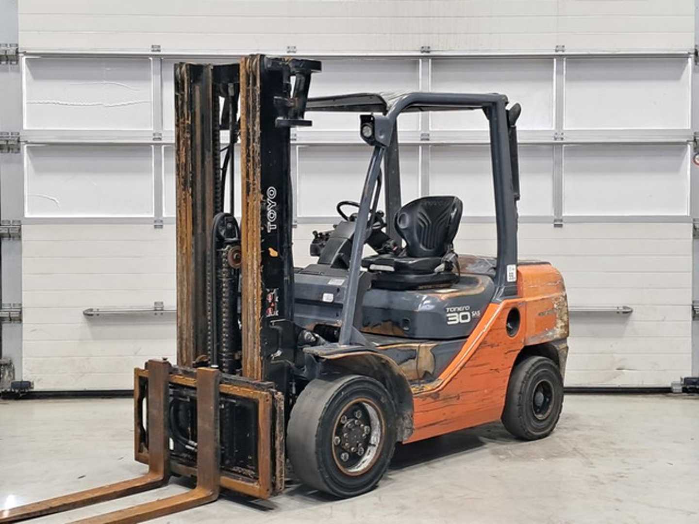 Heftruck gebruikt TOYOTA 02-8FDF30 DIESEL VIERRADFRONTSTAPLER (13034779)