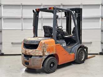 Heftruck gebruikt TOYOTA 02-8FDF30 DIESEL VIERRADFRONTSTAPLER (13034779)