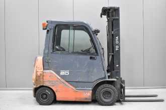Heftruck gebruikt TOYOTA 02-8FDKF20 /58823/ DIESEL VIERRADFRONTSTAPLER (13068693)