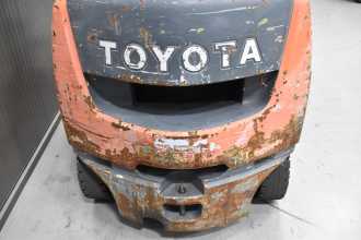 Heftruck gebruikt TOYOTA 02-8FDKF20 /58823/ DIESEL VIERRADFRONTSTAPLER (13068693)