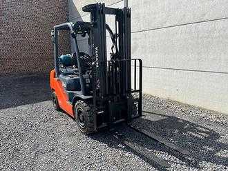 Heftruck gebruikt TOYOTA 02-8FGF25 GAS VIERRADFRONTSTAPLER (13071486)