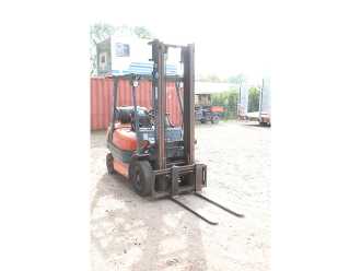 Heftruck gebruikt TOYOTA 42-6FGF25 GAS VIERRADFRONTSTAPLER (13065084)