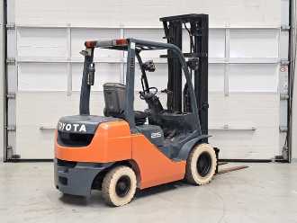 Heftruck gebruikt TOYOTA 52-8FD25 DIESEL VIERRADFRONTSTAPLER (13058631)