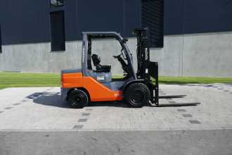 Heftruck gebruikt TOYOTA 52-8FDJF35 DIESEL VIERRADFRONTSTAPLER (12769719)