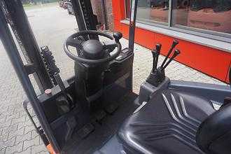 Heftruck gebruikt TOYOTA 7FBEST 13 - 2019er Batterie ELEKTRO DREIRADFRONTSTAPLER (12975237)