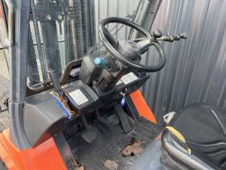 Heftruck gebruikt TOYOTA 7FGF30 GAS VIERRADFRONTSTAPLER (13060534)