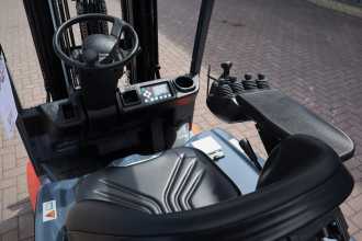 Heftruck gebruikt TOYOTA 8FBM20T ELEKTRO VIERRADFRONTSTAPLER (12925252)