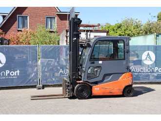 Heftruck gebruikt TOYOTA 8FBMT25 ELEKTRO VIERRADFRONTSTAPLER (13041309) backdrop