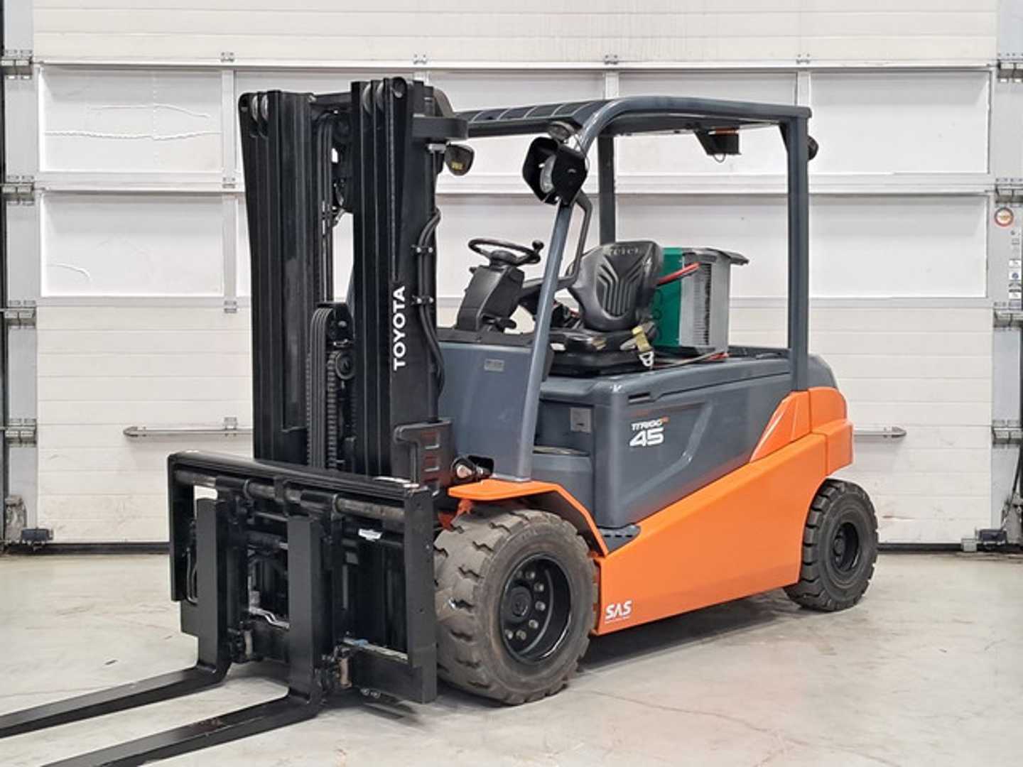 Heftruck gebruikt TOYOTA 8FBMT45 ELEKTRO VIERRADFRONTSTAPLER (13046537)