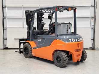 Heftruck gebruikt TOYOTA 8FBMT45 ELEKTRO VIERRADFRONTSTAPLER (13046537)