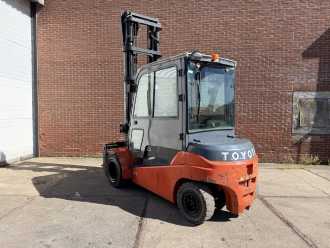 Heftruck gebruikt TOYOTA 8FBMT50 ELEKTRO VIERRADFRONTSTAPLER (13040123)