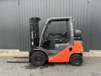 Heftruck gebruikt TOYOTA 8FGF20 GAS VIERRADFRONTSTAPLER (13065960)
