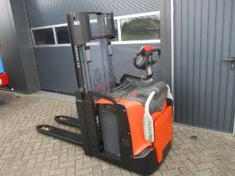 Heftruck gebruikt TOYOTA SPE200D ELEKTRO HOCHHUBWAGENFAHRERSTAND (13049299)