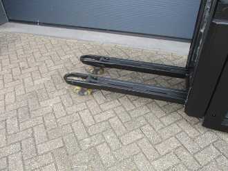 Heftruck gebruikt TOYOTA SPE200D ELEKTRO HOCHHUBWAGENFAHRERSTAND (13049299)
