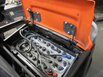 Heftruck gebruikt TOYOTA SPE200D ELEKTRO HOCHHUBWAGENFAHRERSTAND (13049299)