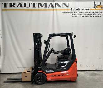 Heftruck gebruikt TOYOTA Traigo48-I 60-9FBEK16T ELEKTRO DREIRADFRONTSTAPLER (13075501) backdrop