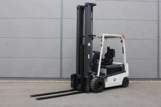 Heftruck gebruikt UNICARRIERS G-1-Q-2-L-30-Q ELEKTRO VIERRADFRONTSTAPLER (13040705)