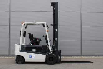 Heftruck gebruikt UNICARRIERS G-1-Q-2-L-30-Q ELEKTRO VIERRADFRONTSTAPLER (13040705)