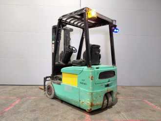 Heftruck gebruikt YALE ERP16 ATF ELEKTRO DREIRADFRONTSTAPLER (13048319)
