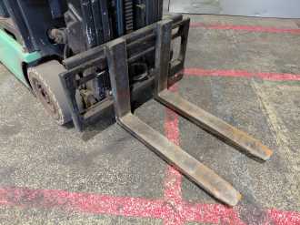 Heftruck gebruikt YALE ERP16 ATF ELEKTRO DREIRADFRONTSTAPLER (13065342)