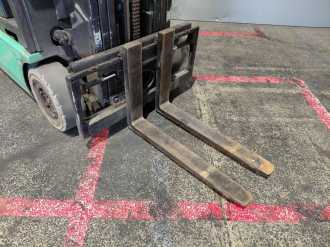 Heftruck gebruikt YALE ERP16 ATF ELEKTRO DREIRADFRONTSTAPLER (13065942)