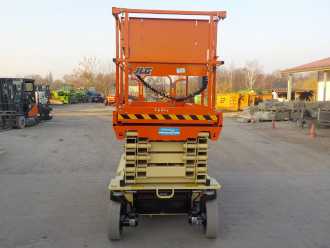 JLG 3246ES