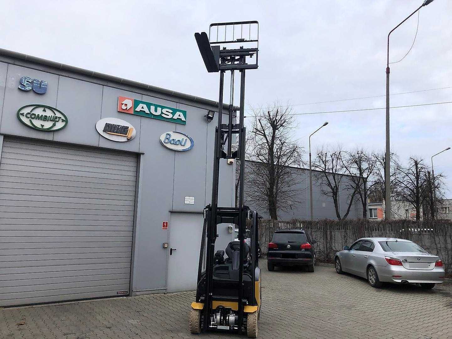 Used Forklift Caterpillar EP16ACNT 3 ratų šakinis krautuvas (Image 15) Used Forklift Caterpillar EP16ACNT 3 ratų šakinis krautuvas (Image 15)