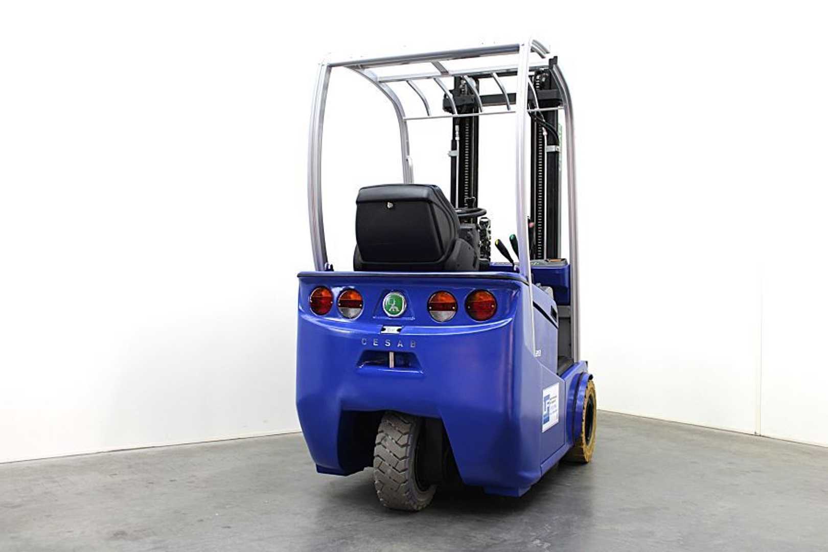 Used Forklift Cesab B 213 3 ratų šakinis krautuvas (Image 4) Used Forklift Cesab B 213 3 ratų šakinis krautuvas (Image 4)