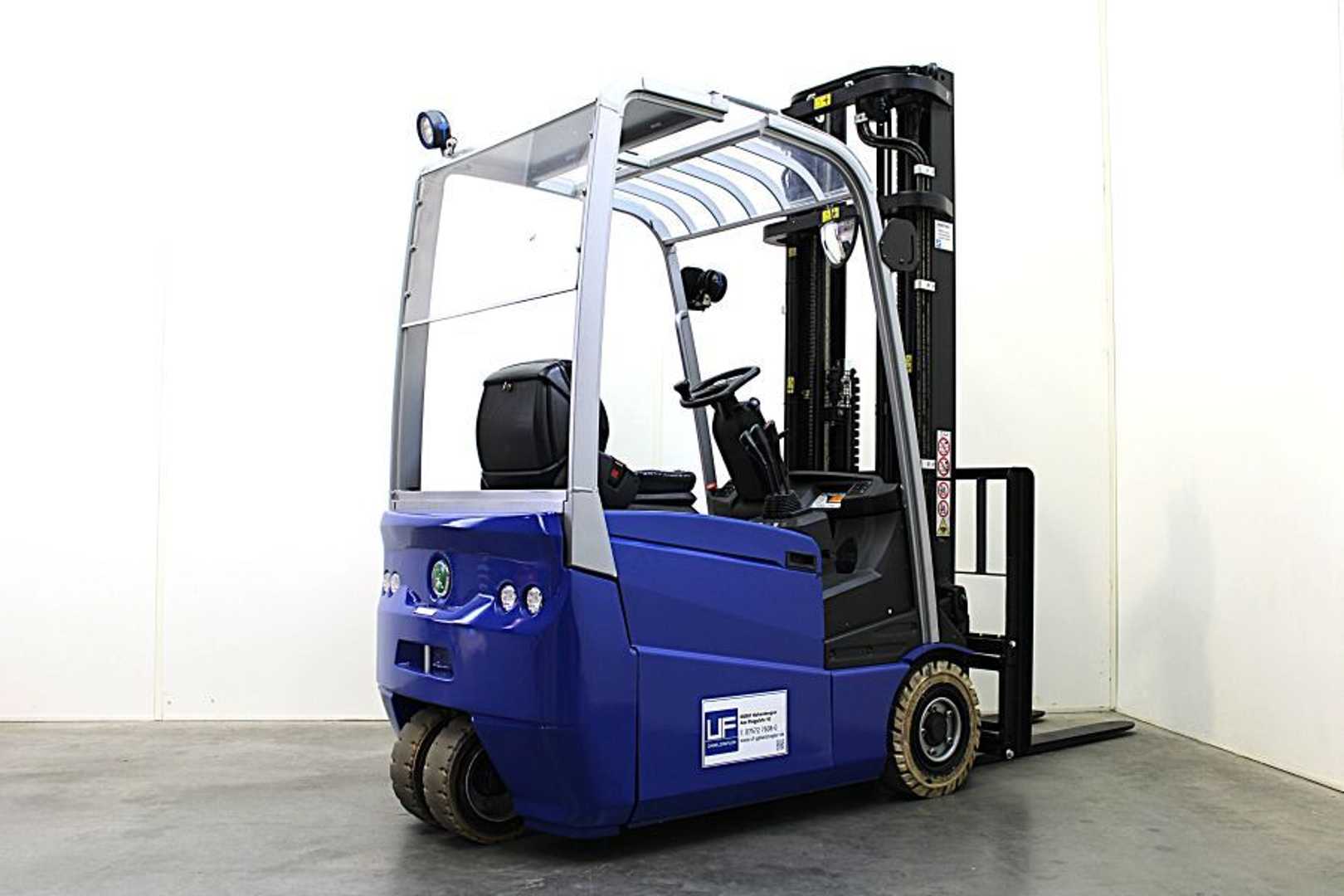 Used Forklift Cesab B 316 3 ratų šakinis krautuvas (Image 5) Used Forklift Cesab B 316 3 ratų šakinis krautuvas (Image 5)