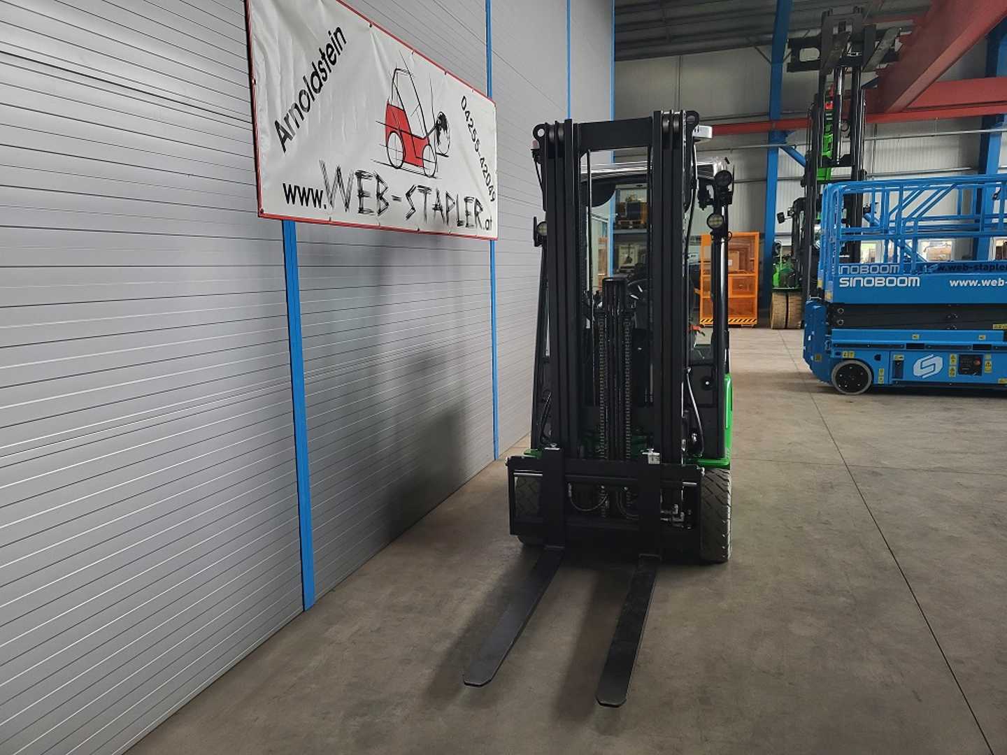 Used Forklift Cesab B316II 3 ratų šakinis krautuvas (Image 3) Used Forklift Cesab B316II 3 ratų šakinis krautuvas (Image 3)