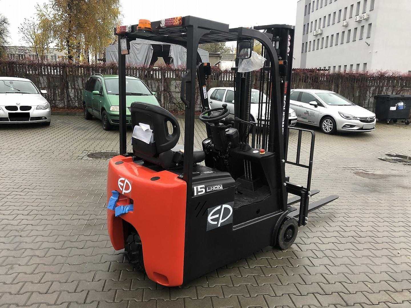 Used Forklift EP EFS151 3 ratų šakinis krautuvas (Image 3) Used Forklift EP EFS151 3 ratų šakinis krautuvas (Image 3)